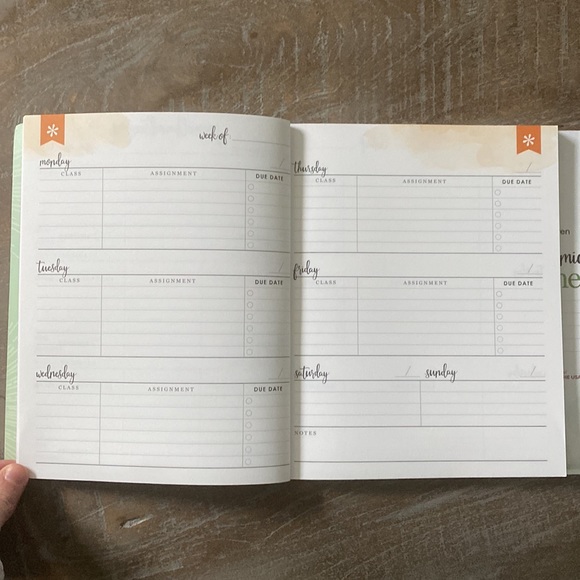 Erin Condren Undated Academic Student Project Planner - Picture 7 of 9